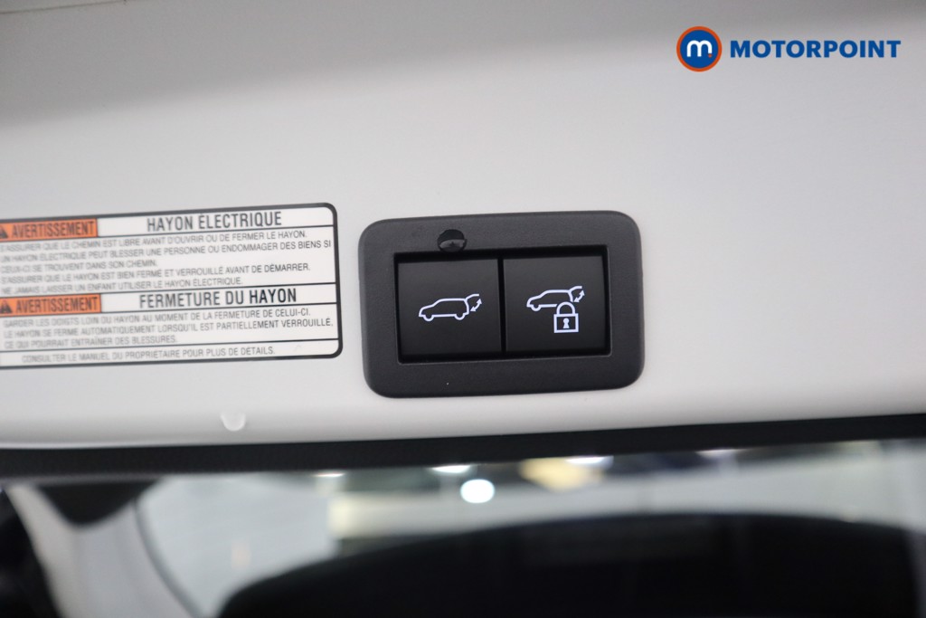 Toyota Yaris Cross Excel Automatic Petrol-Electric Hybrid Estate - Stock Number (1548976) - 13th supplementary image