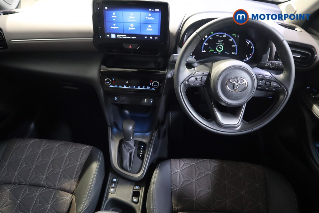 Toyota Yaris Cross Excel Automatic Petrol-Electric Hybrid Estate - Stock Number (1548976) - 1st supplementary image