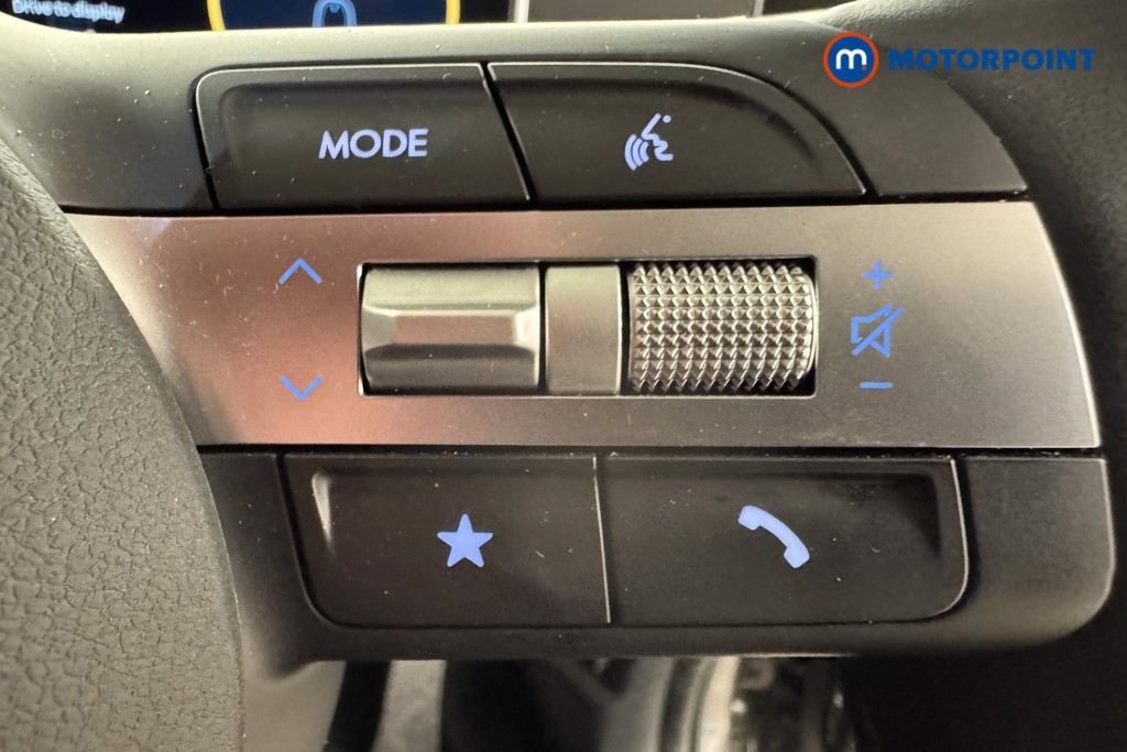 Hyundai Tucson Ultimate Manual Petrol SUV - Stock Number (1549042) - 14th supplementary image