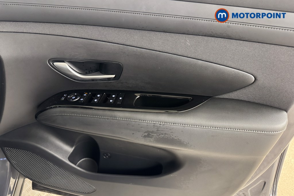 Hyundai Tucson Ultimate Manual Petrol SUV - Stock Number (1549042) - 15th supplementary image
