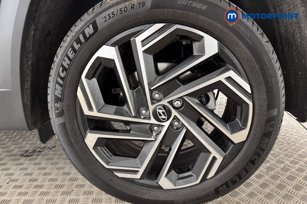 Hyundai Tucson Ultimate Manual Petrol SUV - Stock Number (1549042) - 25th supplementary image