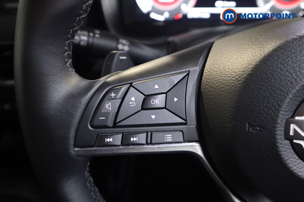 Nissan Juke N-Connecta Automatic Petrol SUV - Stock Number (1549107) - 3rd supplementary image