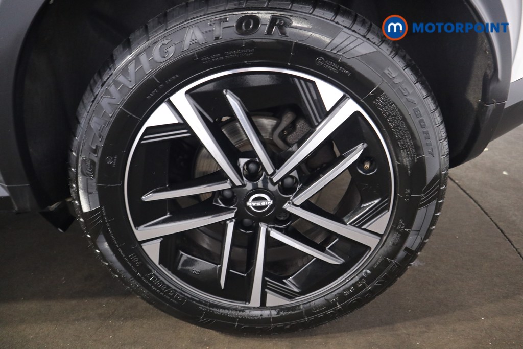 Nissan Juke N-Connecta Automatic Petrol SUV - Stock Number (1549107) - 17th supplementary image