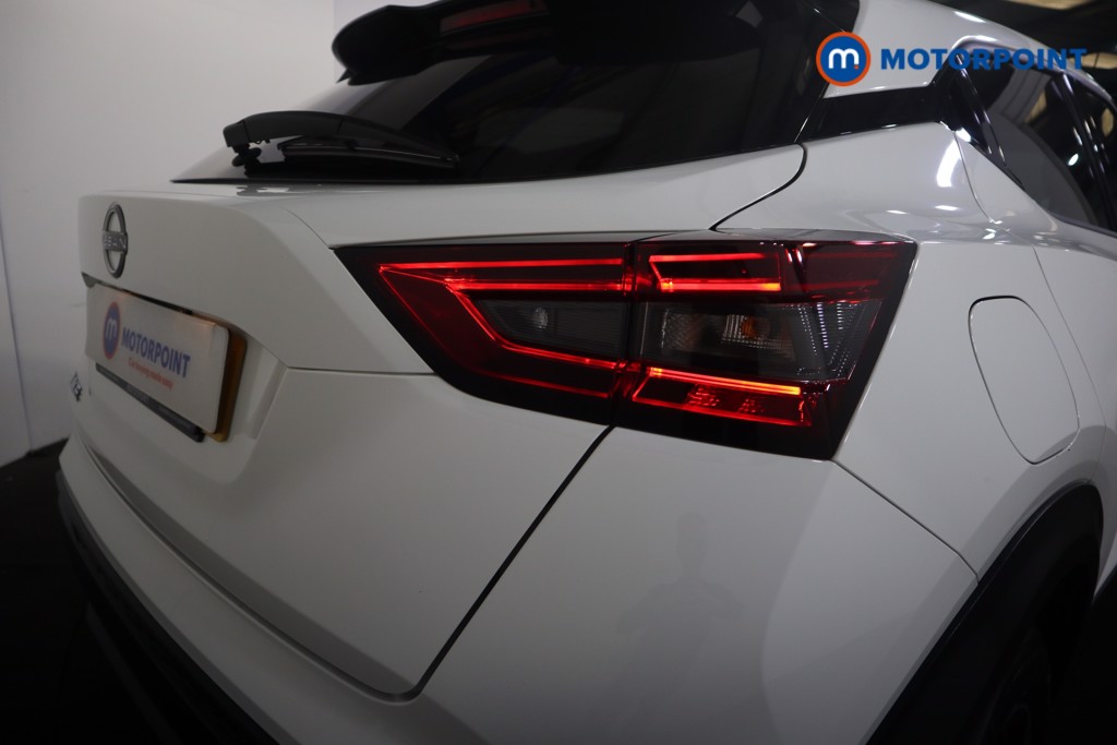 Nissan Juke N-Connecta Automatic Petrol SUV - Stock Number (1549107) - 21st supplementary image