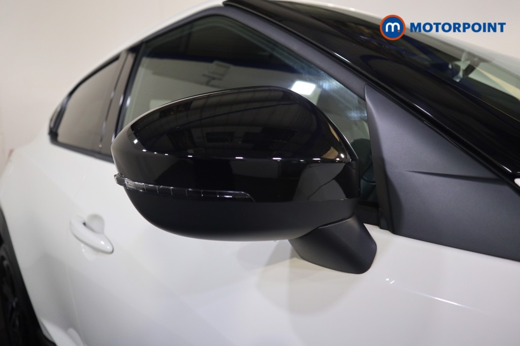 Nissan Juke N-Connecta Automatic Petrol SUV - Stock Number (1549107) - 22nd supplementary image