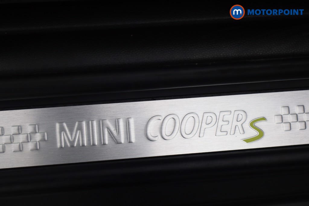 Mini Hatchback Cooper S Level 3 Automatic Electric Hatchback - Stock Number (1549438) - 16th supplementary image