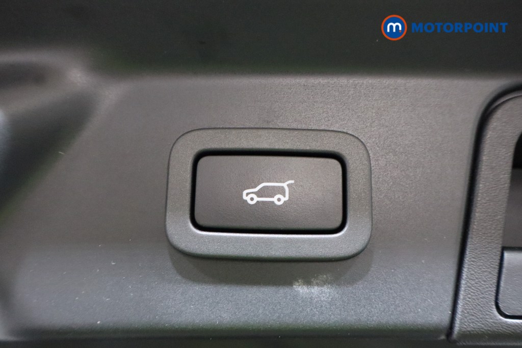 Land Rover Range Rover Velar Edition Automatic Petrol SUV - Stock Number (1549463) - 12th supplementary image