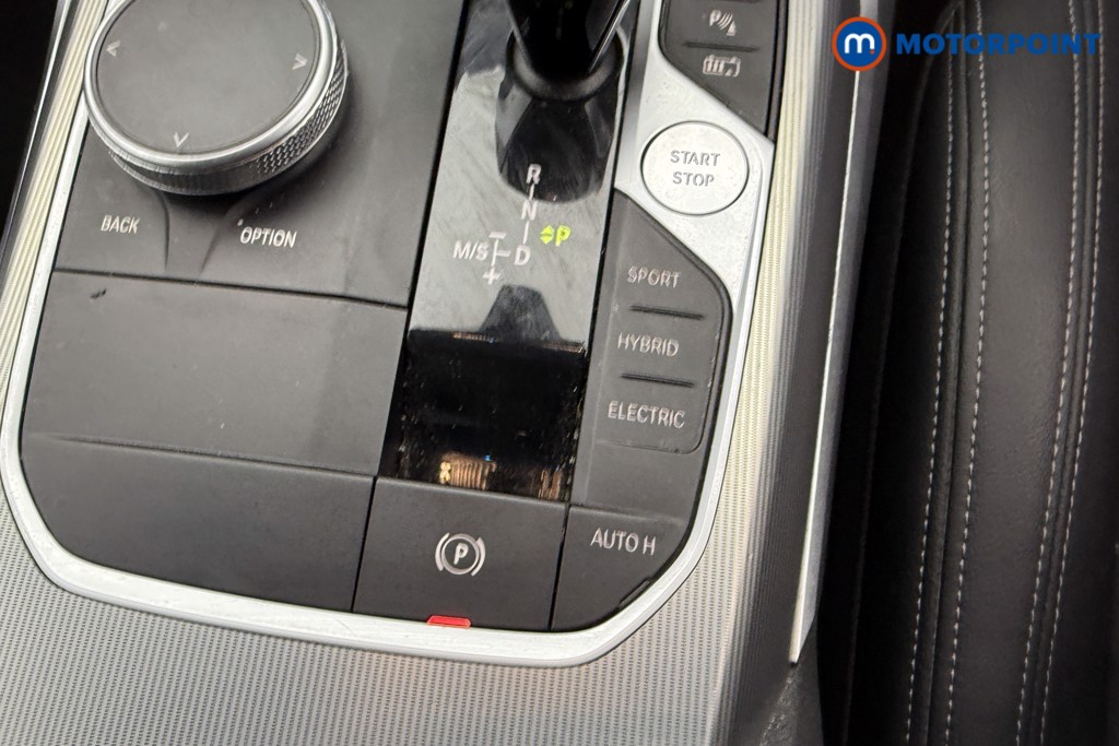 BMW 3 Series M Sport Automatic Petrol Plug-In Hybrid Saloon - Stock Number (1549472) - 6th supplementary image