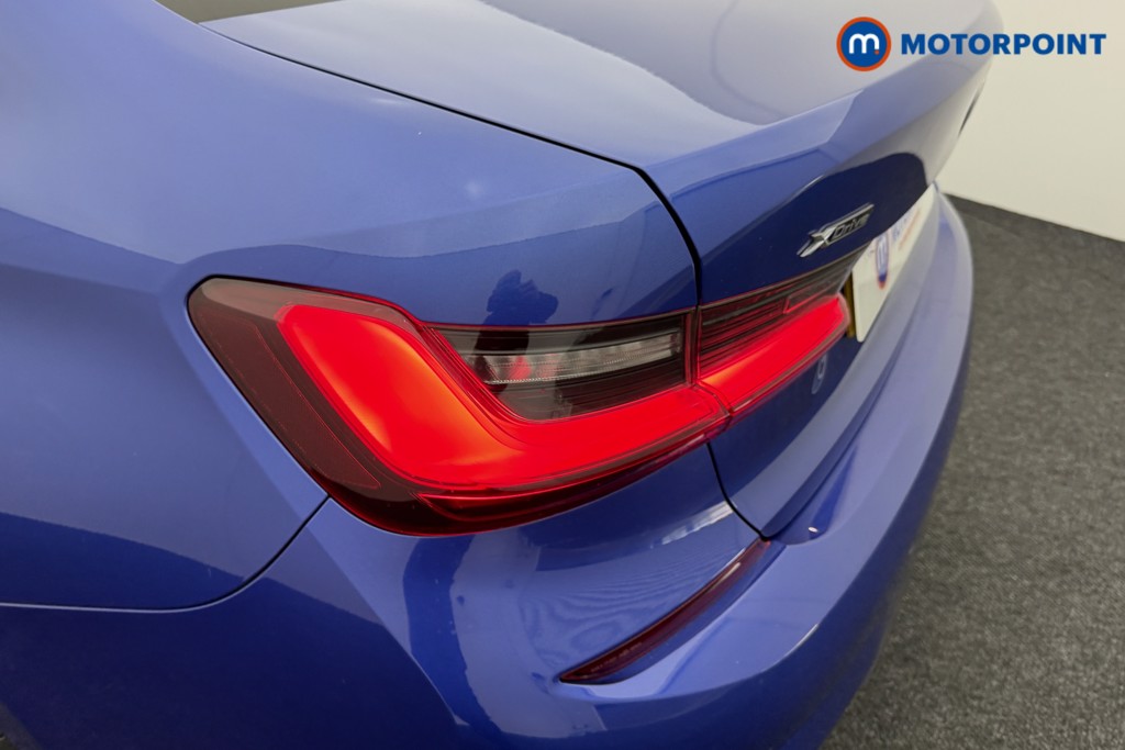 BMW 3 Series M Sport Automatic Petrol Plug-In Hybrid Saloon - Stock Number (1549472) - 20th supplementary image
