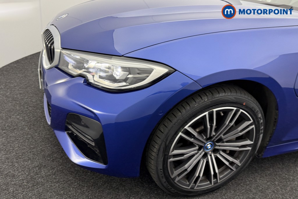 BMW 3 Series M Sport Automatic Petrol Plug-In Hybrid Saloon - Stock Number (1549472) - 23rd supplementary image