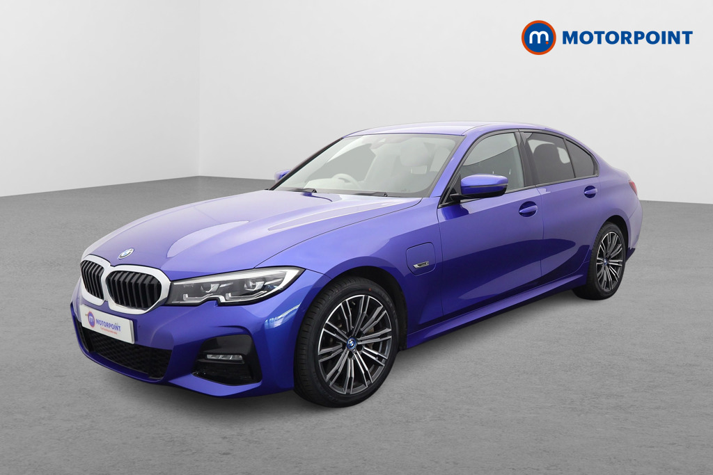 BMW 3 Series M Sport Automatic Petrol Plug-In Hybrid Saloon - Stock Number (1549472) - Passenger side front corner