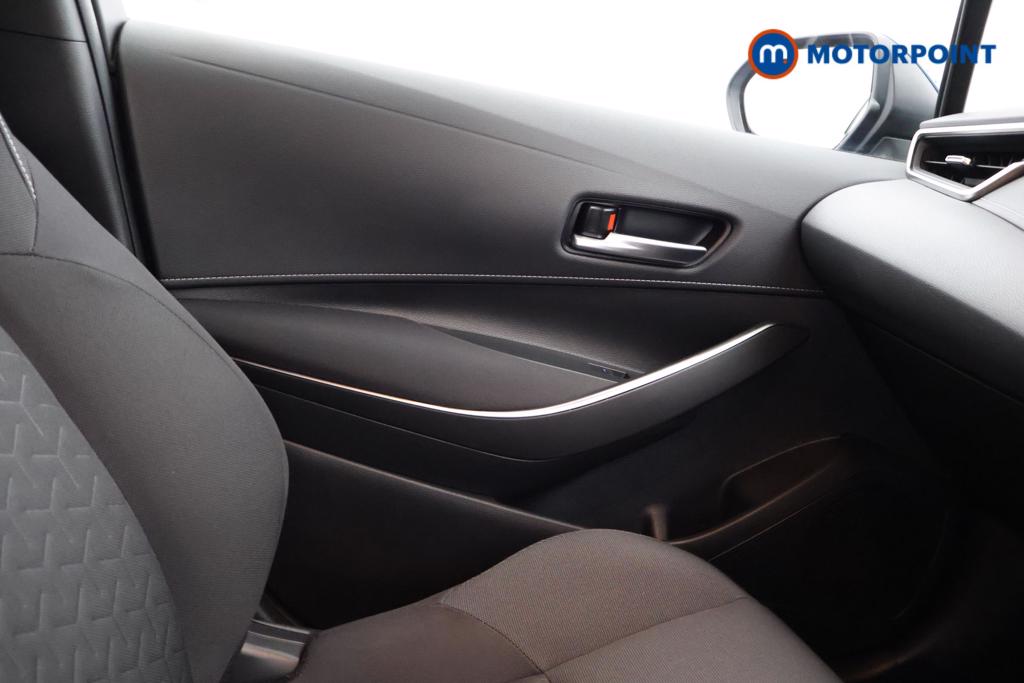 Toyota Corolla Design Automatic Petrol-Electric Hybrid Hatchback - Stock Number (1549522) - 6th supplementary image