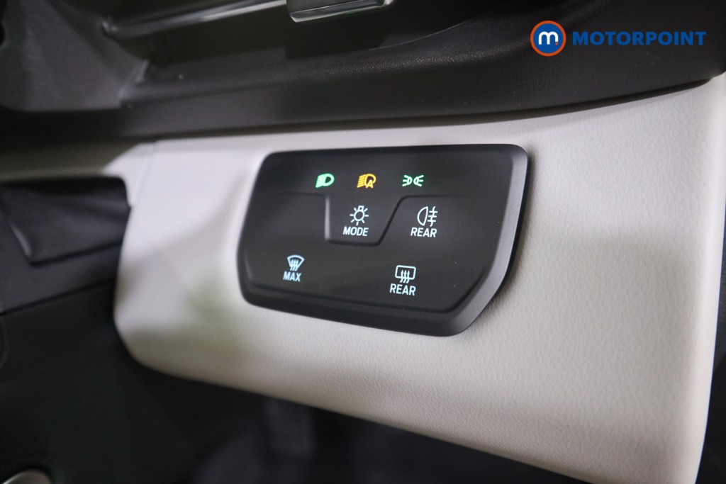 Ford Explorer Select Automatic Electric SUV - Stock Number (1549594) - 8th supplementary image
