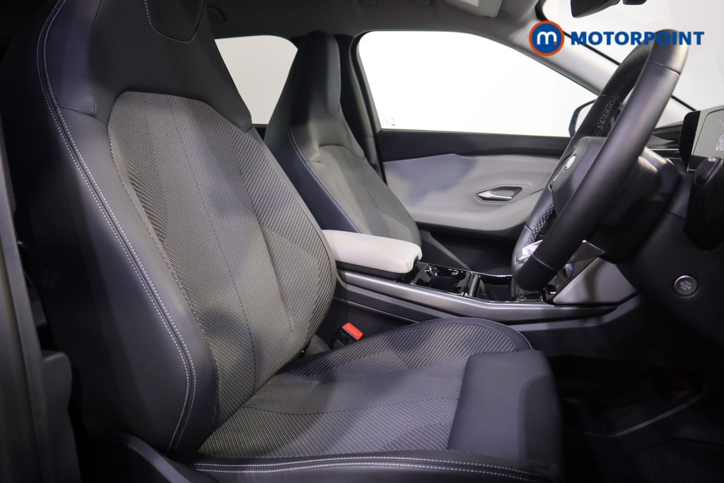 Ford Explorer Select Automatic Electric SUV - Stock Number (1549594) - 11th supplementary image