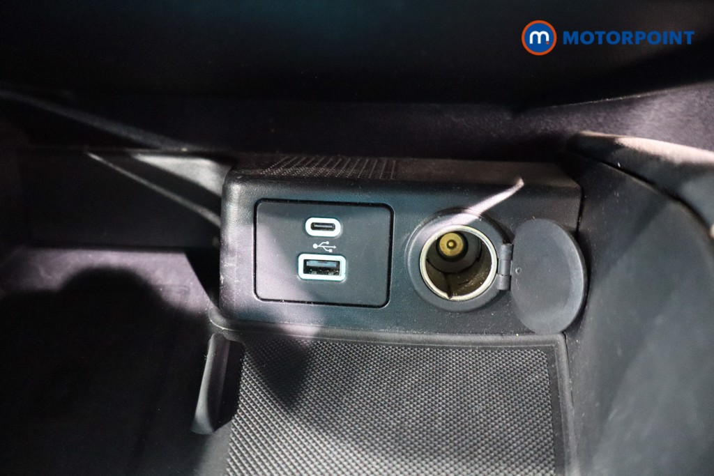 Ford Kuga Titanium First Edition Automatic Diesel SUV - Stock Number (1549737) - 17th supplementary image