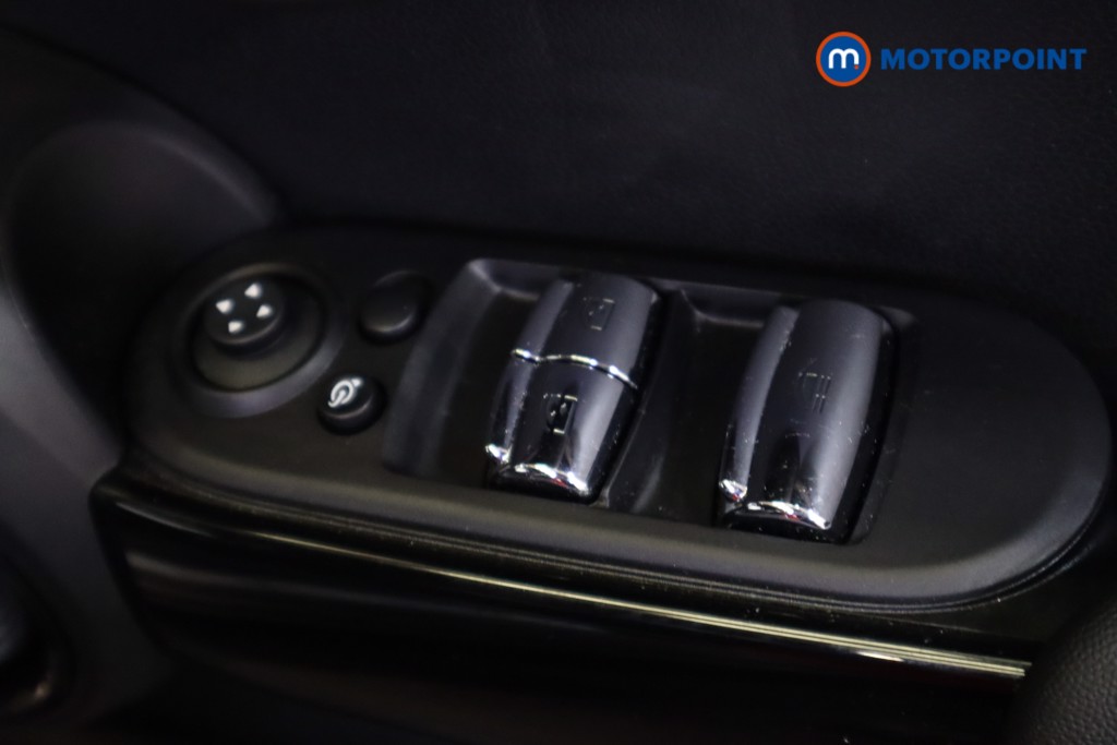 Mini Convertible Cooper S Exclusive Automatic Petrol Convertible - Stock Number (1549965) - 8th supplementary image