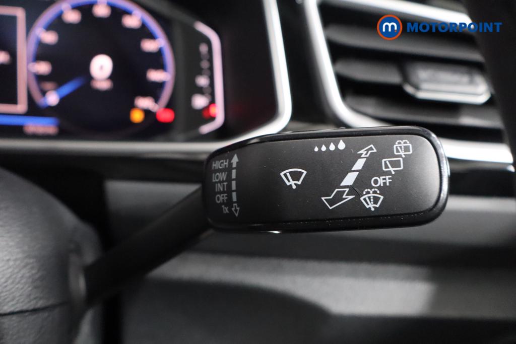 Volkswagen T-Roc R-Line Automatic Petrol SUV - Stock Number (1550224) - 11th supplementary image