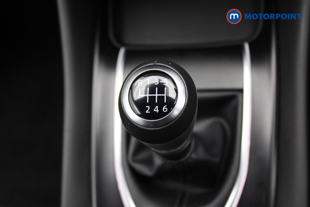 Nissan Qashqai N-Connecta Manual Petrol SUV - Stock Number (1550738) - 12th supplementary image