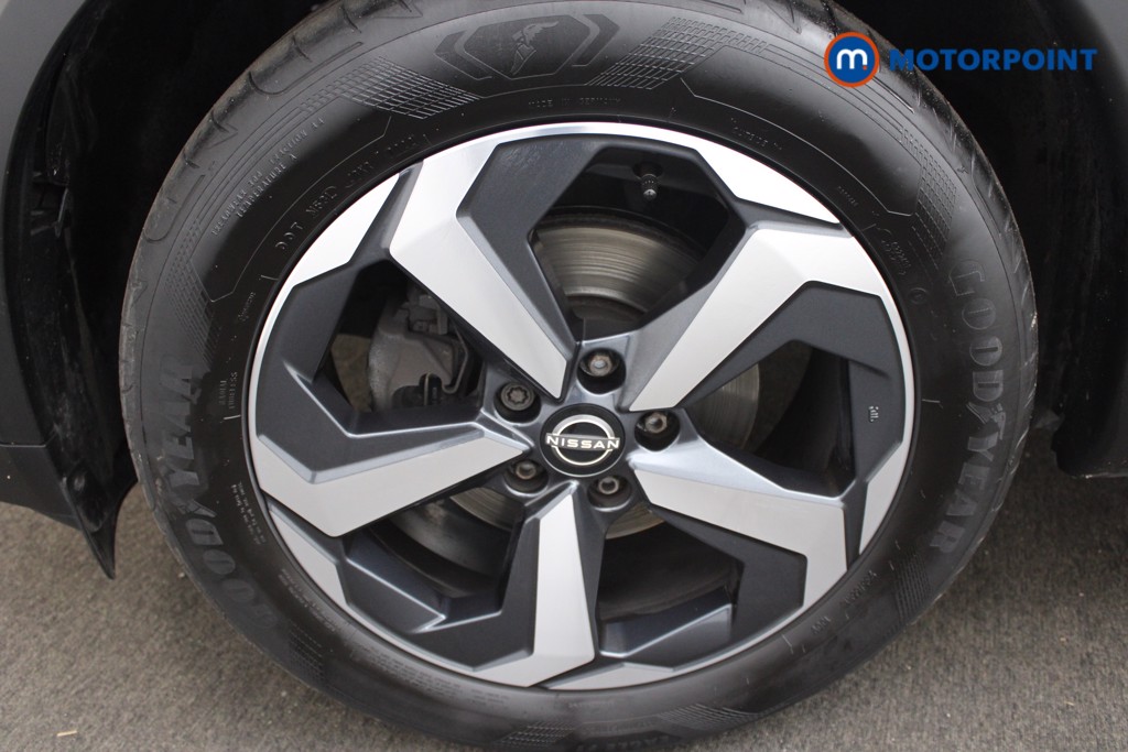 Nissan Qashqai N-Connecta Manual Petrol SUV - Stock Number (1550738) - 21st supplementary image