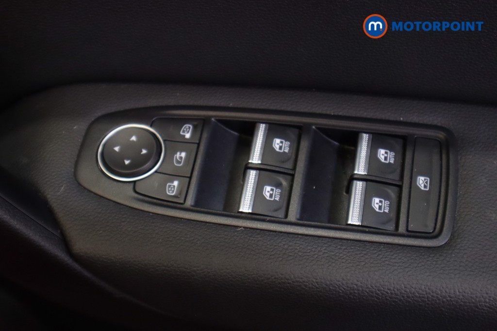 Renault Captur S Edition Automatic Petrol-Electric Hybrid SUV - Stock Number (1550937) - 7th supplementary image