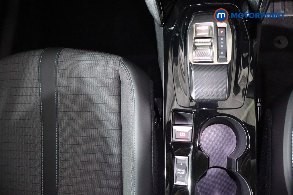 Peugeot 2008 Allure Premium-Plus Automatic Electric SUV - Stock Number (1550951) - 16th supplementary image