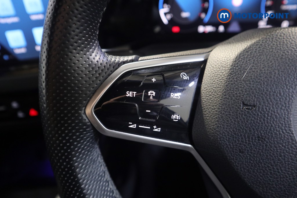 Volkswagen Golf R-Line Manual Petrol Hatchback - Stock Number (1551051) - 3rd supplementary image
