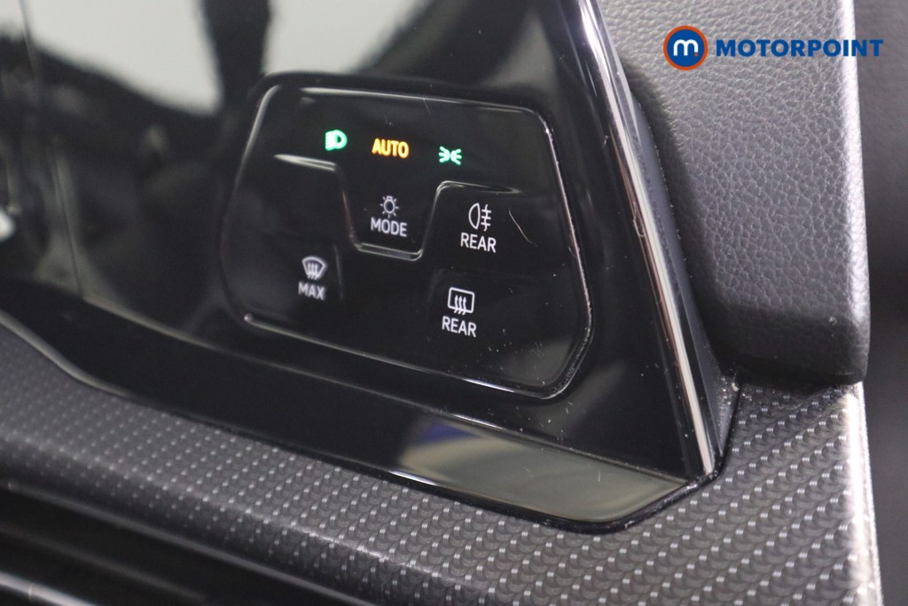 Volkswagen Golf R-Line Manual Petrol Hatchback - Stock Number (1551051) - 8th supplementary image