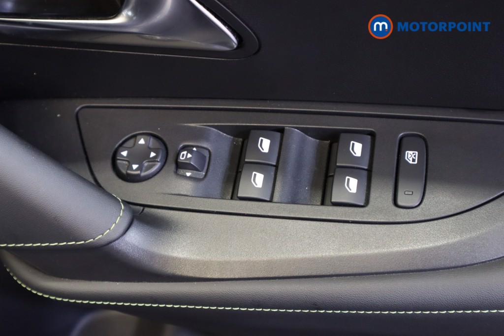 Peugeot 2008 GT Automatic Petrol SUV - Stock Number (1551095) - 8th supplementary image