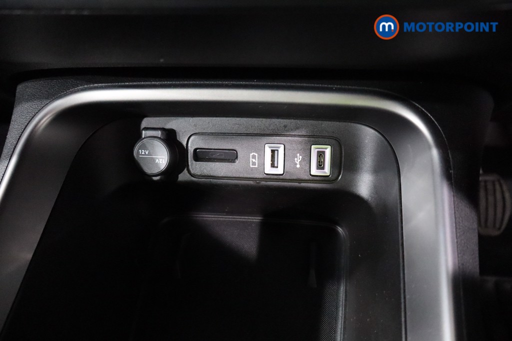 Jeep Avenger Altitude Manual Petrol SUV - Stock Number (1551256) - 17th supplementary image