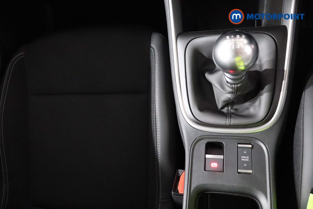 Jeep Avenger Altitude Manual Petrol SUV - Stock Number (1551256) - 18th supplementary image