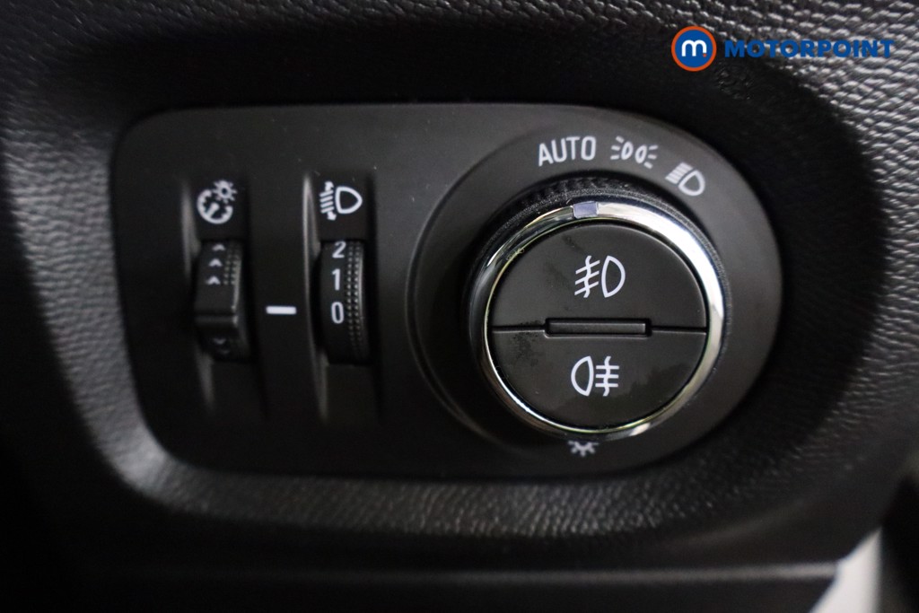 Vauxhall Corsa Elite Nav Premium Manual Petrol Hatchback - Stock Number (1535363) - 8th supplementary image