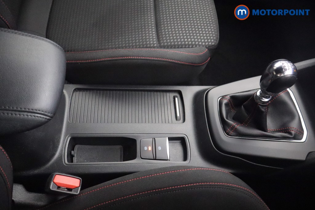 Ford Focus St-Line Manual Petrol Hatchback - Stock Number (1541480) - 7th supplementary image