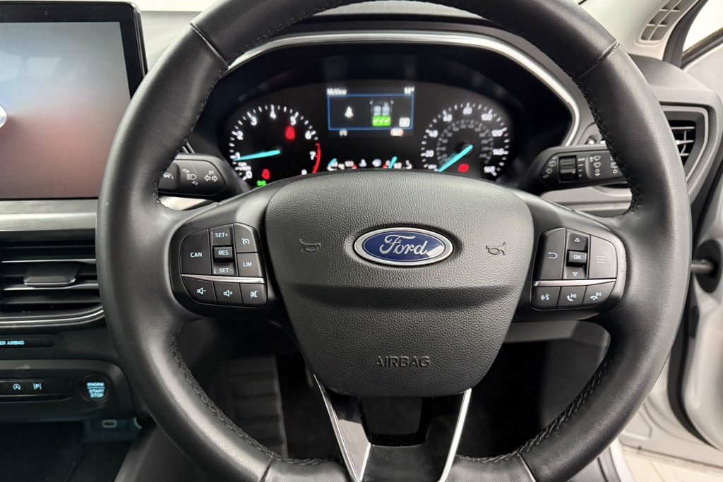 Ford Focus Titanium Manual Petrol Hatchback - Stock Number (1541484) - 2nd supplementary image