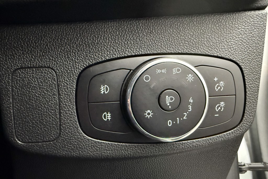 Ford Focus Titanium Manual Petrol Hatchback - Stock Number (1541484) - 11th supplementary image