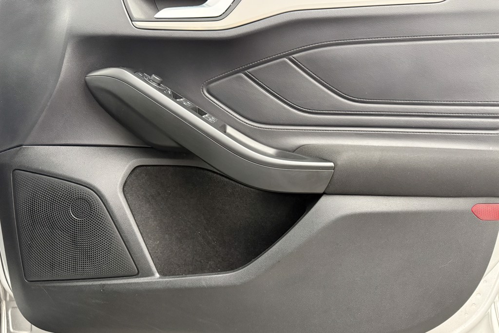 Ford Focus Titanium Manual Petrol Hatchback - Stock Number (1541484) - 18th supplementary image