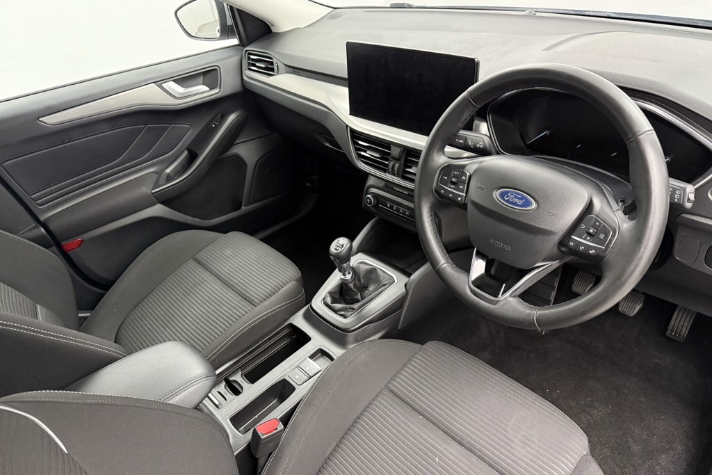 Ford Focus Titanium Manual Petrol Hatchback - Stock Number (1541484) - 1st supplementary image