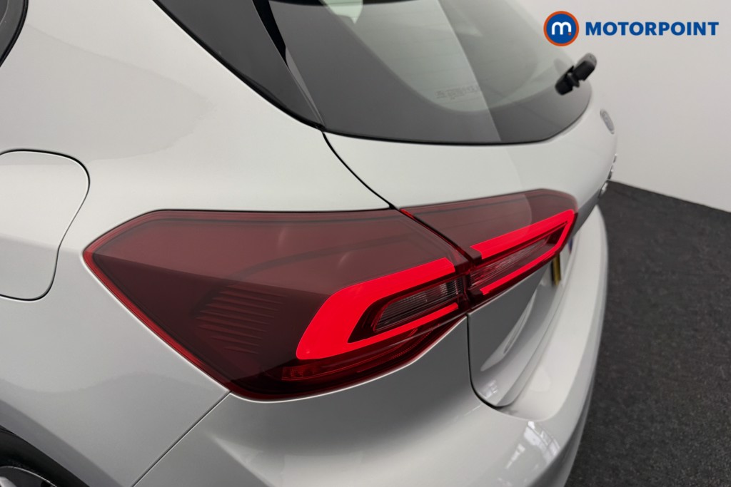 Ford Focus Titanium Automatic Petrol-Electric Hybrid Hatchback - Stock Number (1541485) - 24th supplementary image