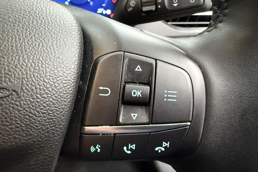 Ford Focus Titanium X Automatic Petrol-Electric Hybrid Hatchback - Stock Number (1541488) - 4th supplementary image