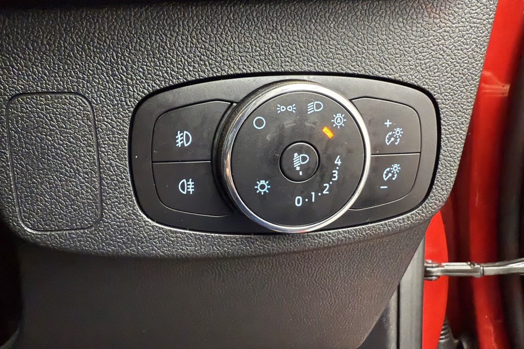 Ford Focus Titanium X Automatic Petrol-Electric Hybrid Hatchback - Stock Number (1541488) - 12th supplementary image