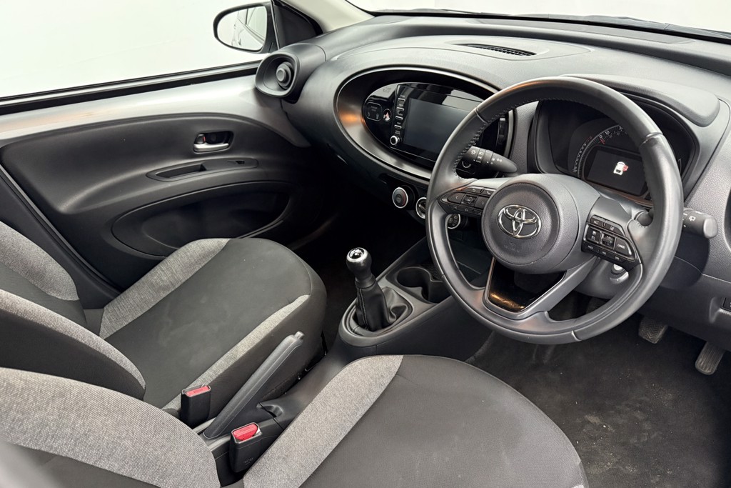 Toyota Aygo X Pure Manual Petrol Hatchback - Stock Number (1541889) - 1st supplementary image