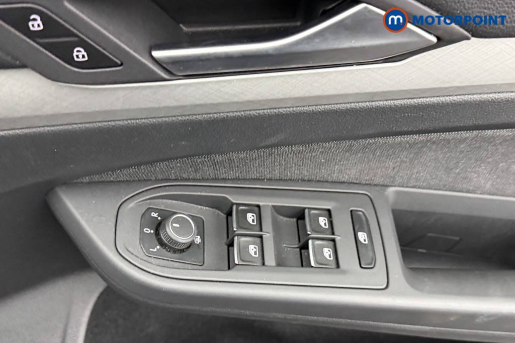 Volkswagen Golf Life Manual Petrol Hatchback - Stock Number (1541903) - 17th supplementary image