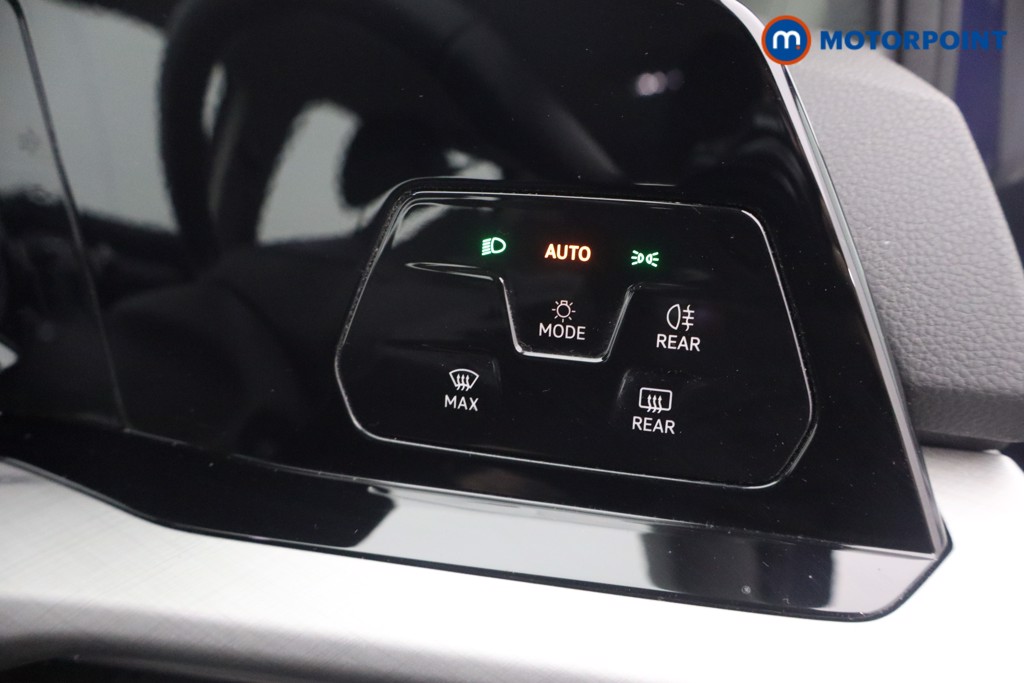 Volkswagen Golf Life Manual Petrol Hatchback - Stock Number (1541908) - 12th supplementary image