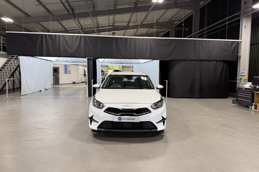 KIA Ceed 2 Manual Petrol Estate - Stock Number (1542018) - Front bumper