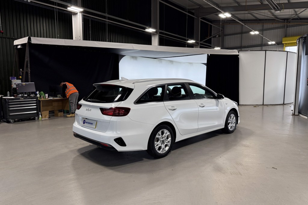 KIA Ceed 2 Manual Petrol Estate - Stock Number (1542018) - Drivers side rear corner