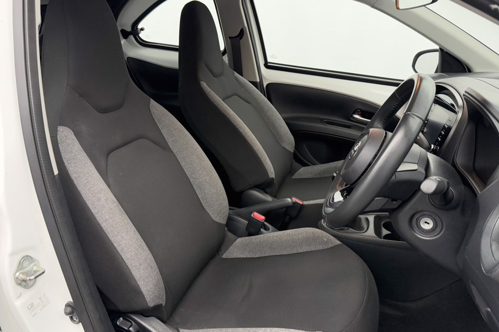 Toyota Aygo X Pure Manual Petrol Hatchback - Stock Number (1542746) - 17th supplementary image
