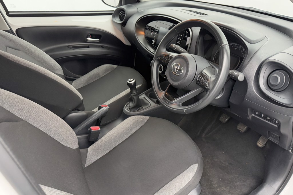 Toyota Aygo X Pure Manual Petrol Hatchback - Stock Number (1542746) - 1st supplementary image