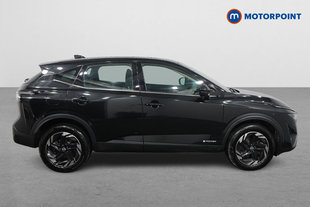 Nissan Qashqai Acenta Premium Automatic Petrol-Electric Hybrid SUV - Stock Number (1543037) - Drivers side
