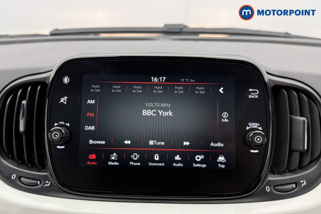 Fiat 500 Dolcevita Manual Petrol-Electric Hybrid Hatchback - Stock Number (1543157) - 6th supplementary image