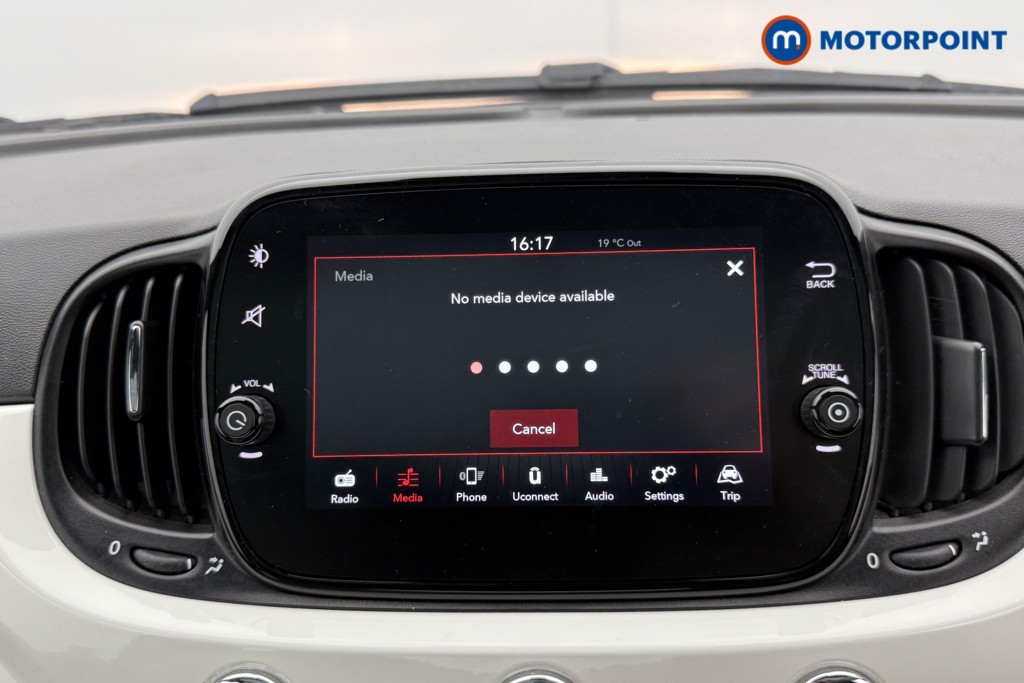 Fiat 500 Dolcevita Manual Petrol-Electric Hybrid Hatchback - Stock Number (1543157) - 7th supplementary image