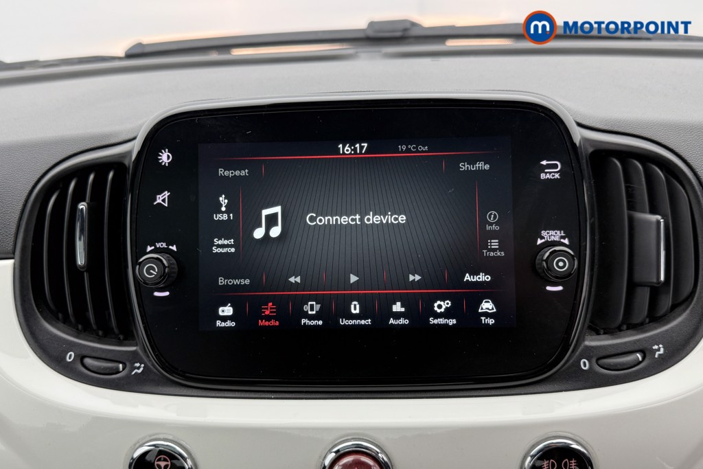 Fiat 500 Dolcevita Manual Petrol-Electric Hybrid Hatchback - Stock Number (1543157) - 8th supplementary image